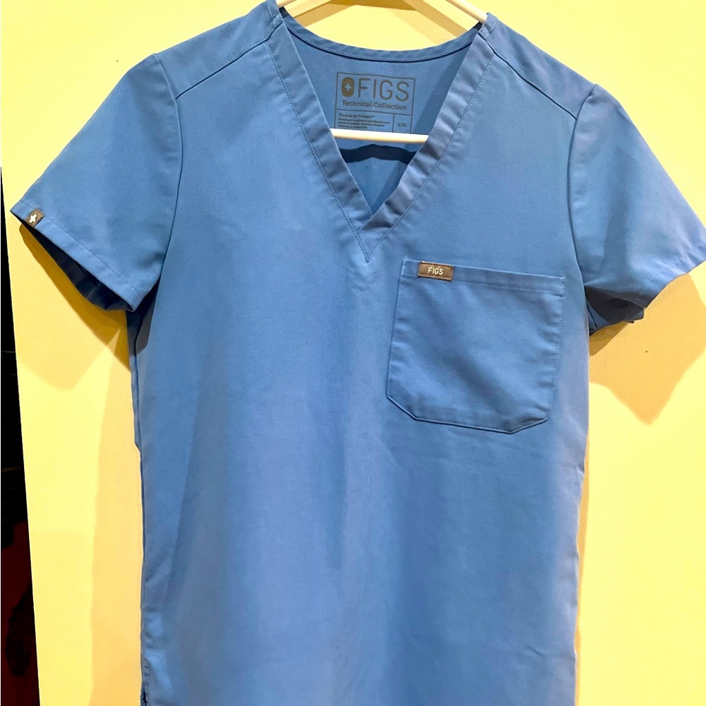 Women’s Figs Ceil Blue Scrub Top XXS